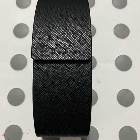 Prada sunglasses - Picture 1 of 3